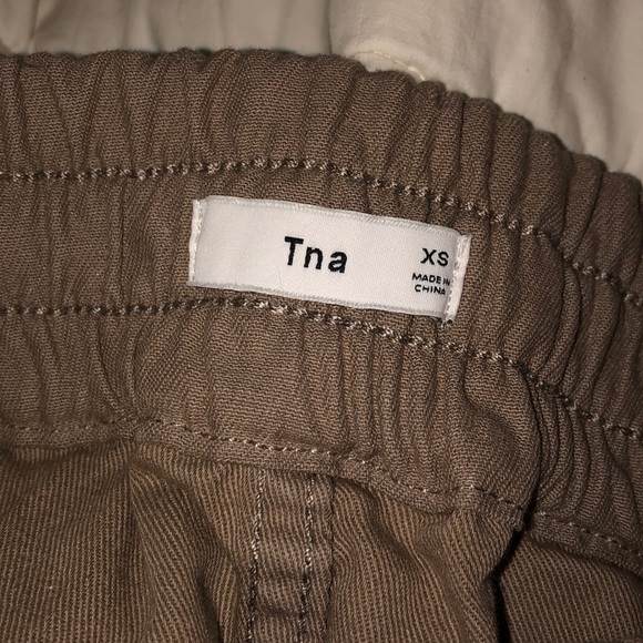 LAST CHANCE ‼️ TNA Cargo pants - Picture 4 of 4